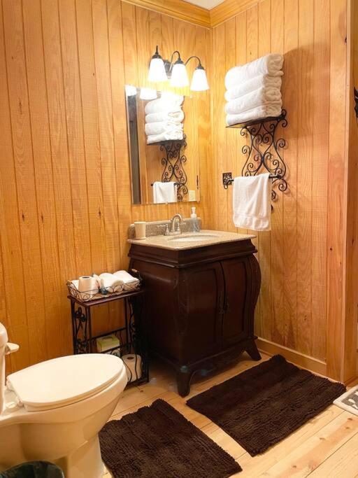 One Of A Kind Rustic Log Cabin Near Bryce Resort - Large Game Room - Fire Pit - Large Deck - Bbq Basye Exterior foto